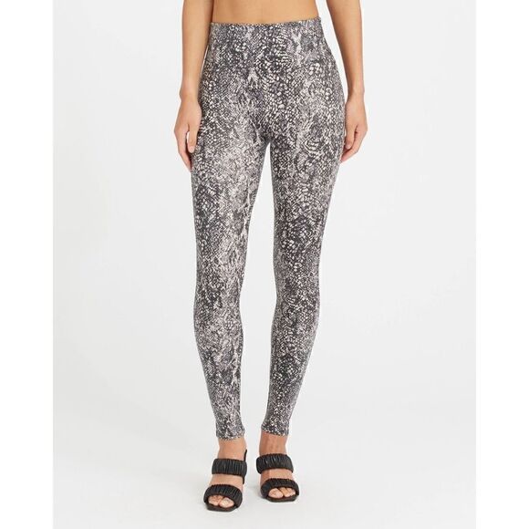 Spanx faux leather grey snake skin leggings 1x - Picture 1 of 6